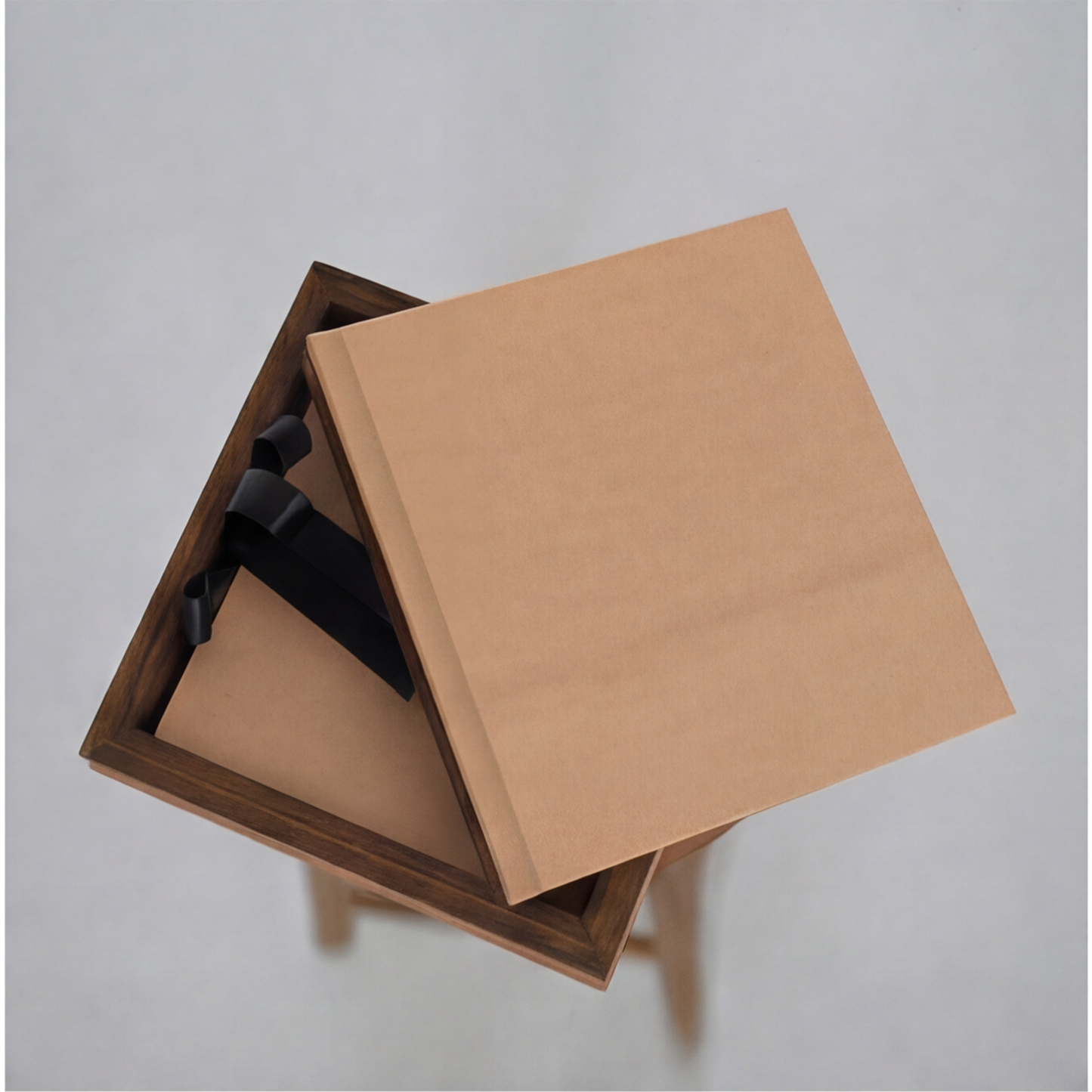 Box Madeira com Couro