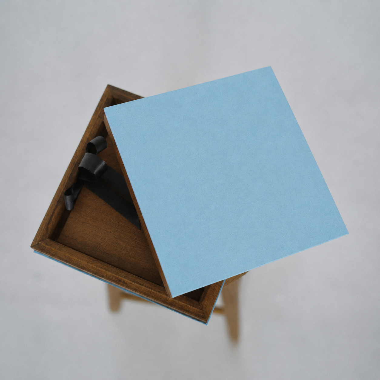 Box Madeira com algodão
