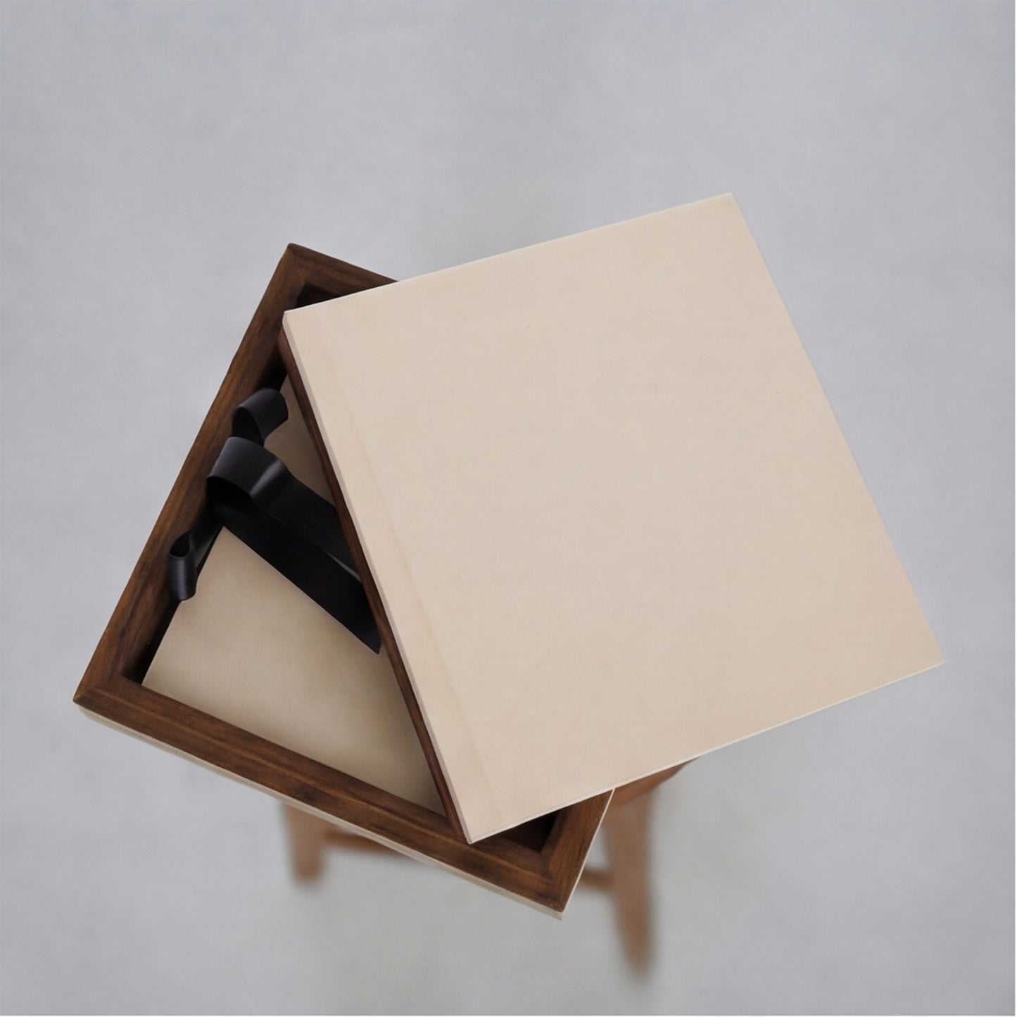Box Madeira com Couro