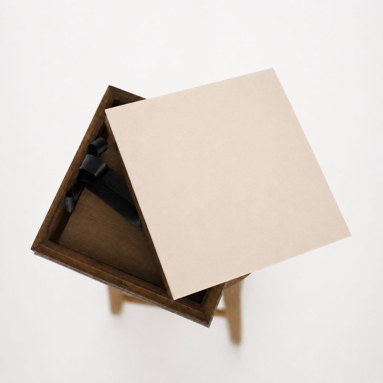 Box Madeira com algodão