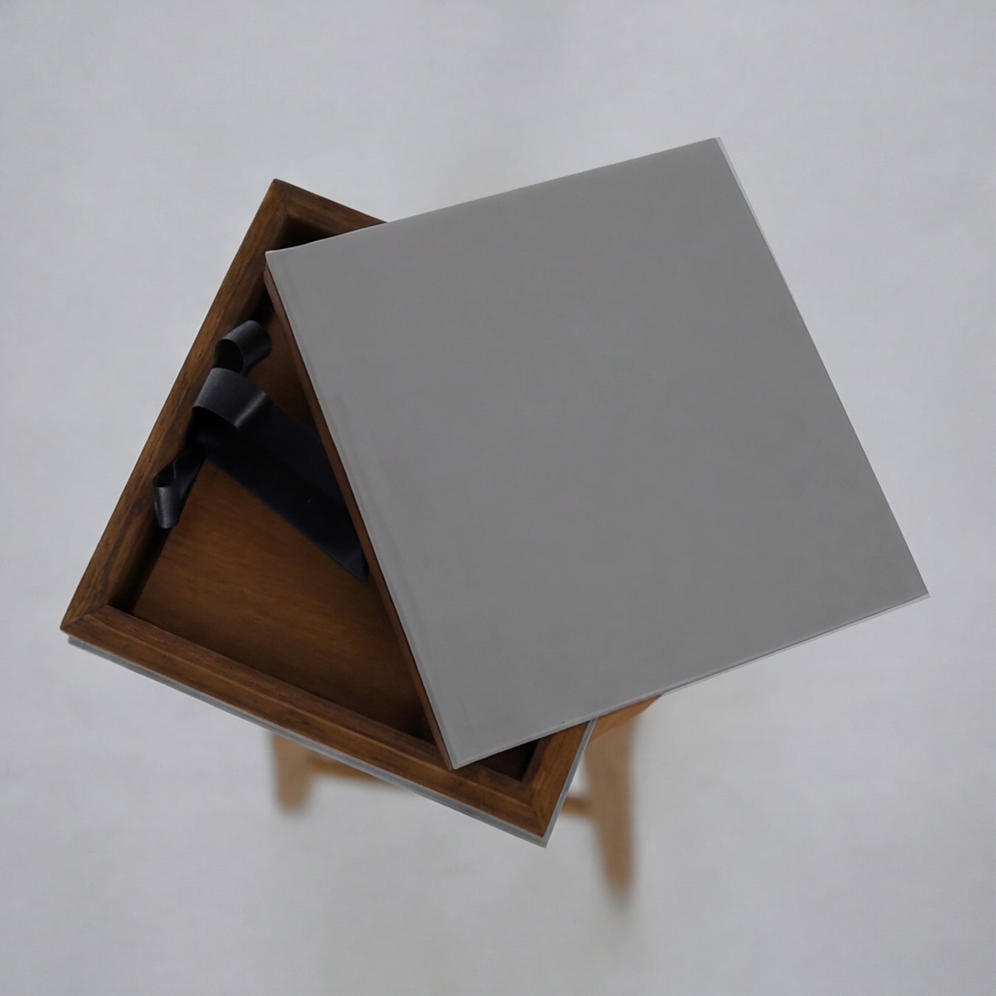 Box Madeira com algodão